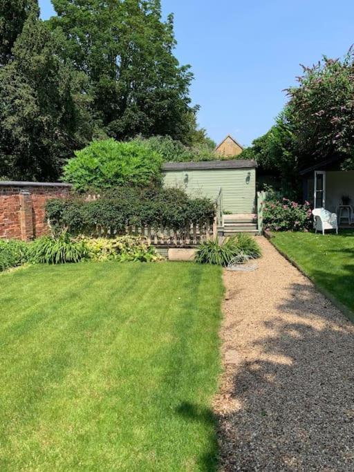 Beautiful Georgian Cottage Within A Private Walled Garden Oakham Luaran gambar